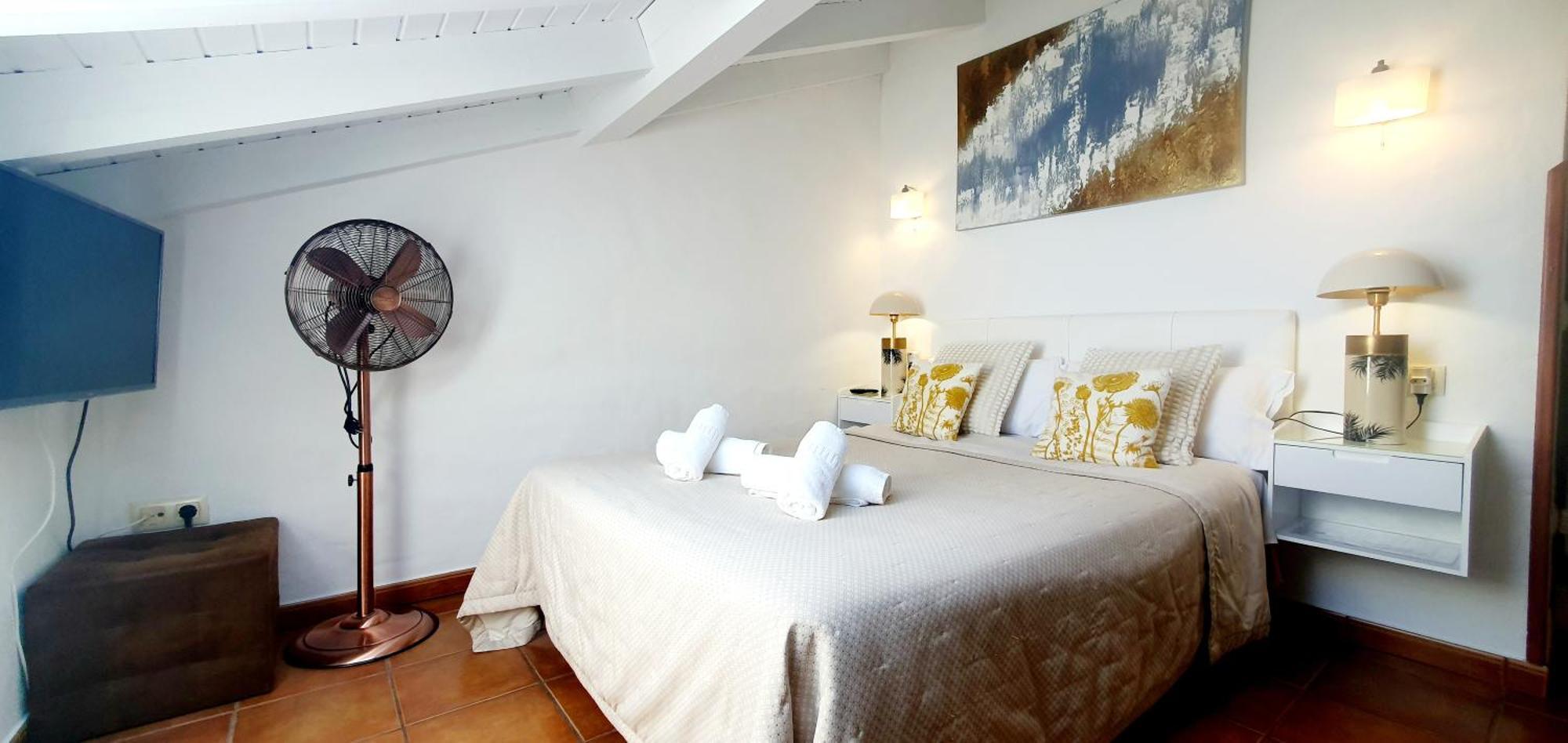 El Juacu Guest House Llanes Exterior photo