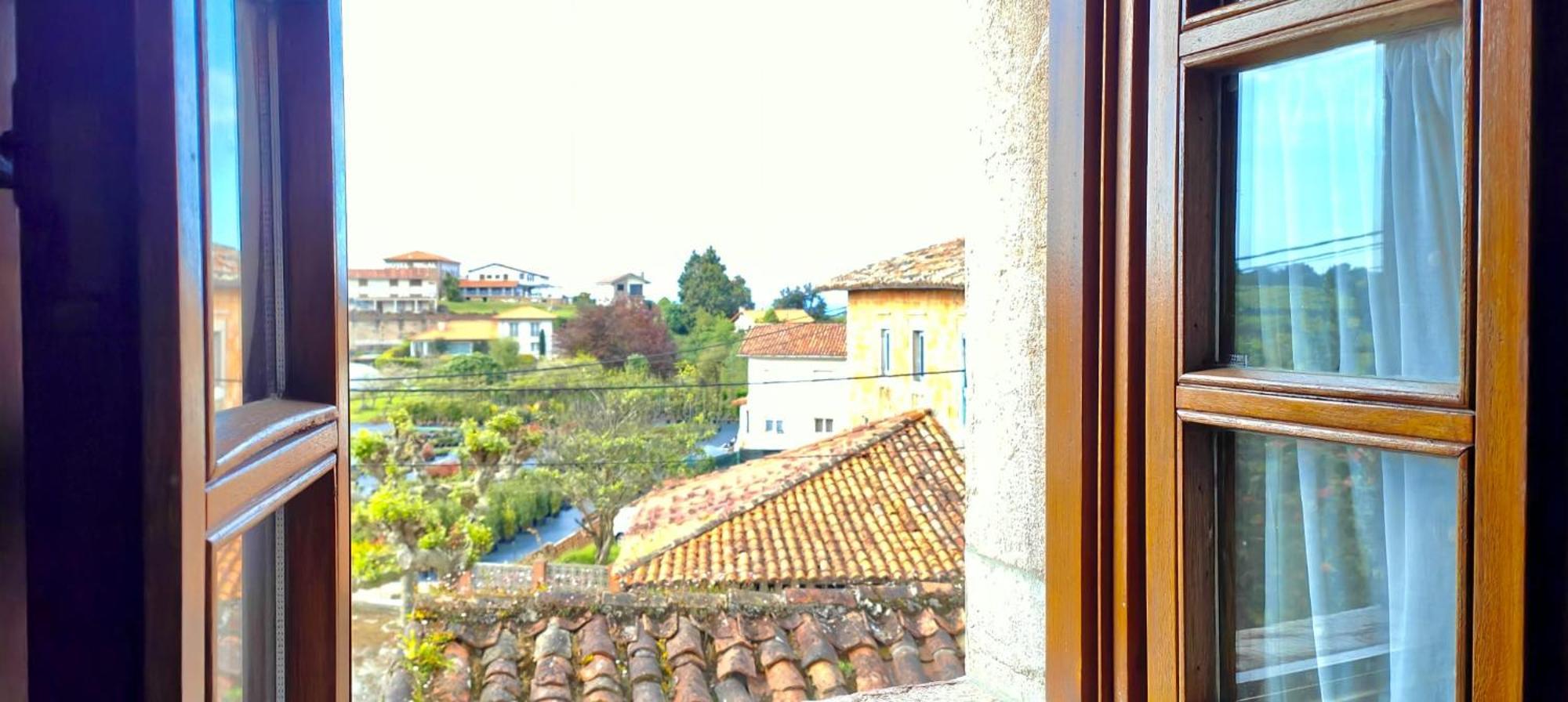El Juacu Guest House Llanes Exterior photo